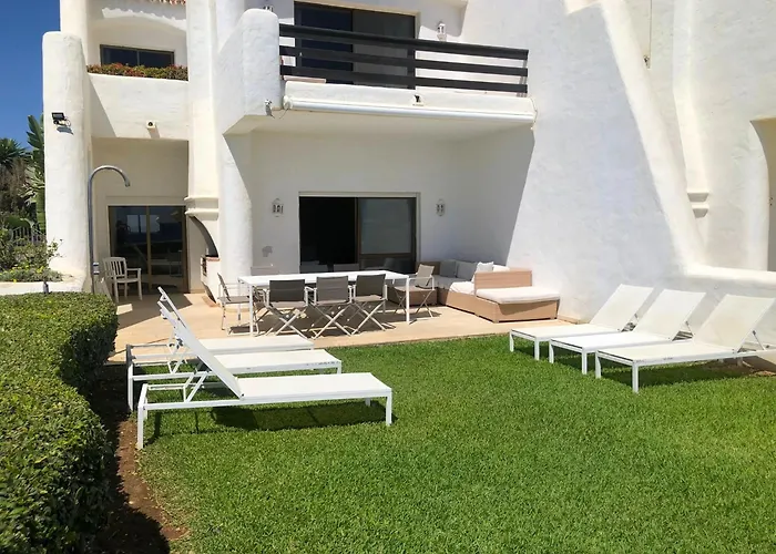 Coral Beach Aparthotel